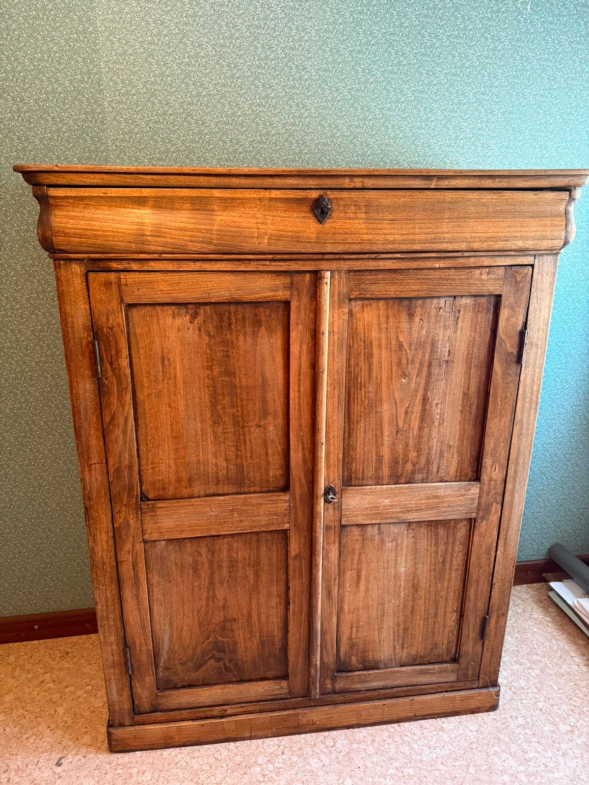 Eikenhouten kast, Ophalen