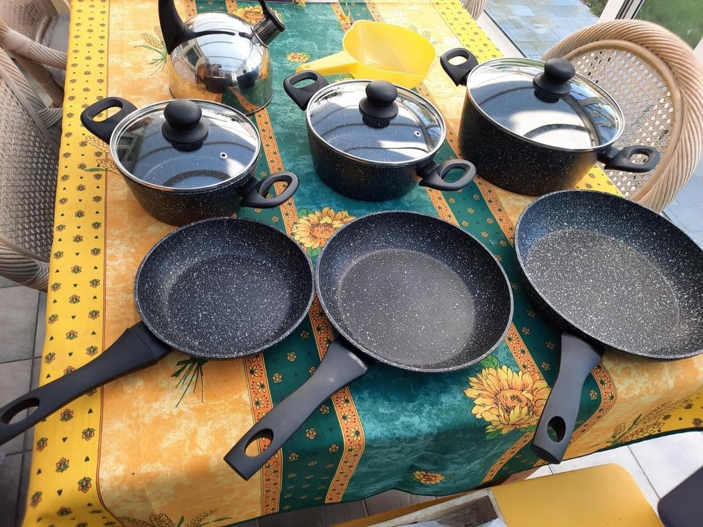 Kookpotten en -pannen sets, Huis en Inrichting, Ophalen