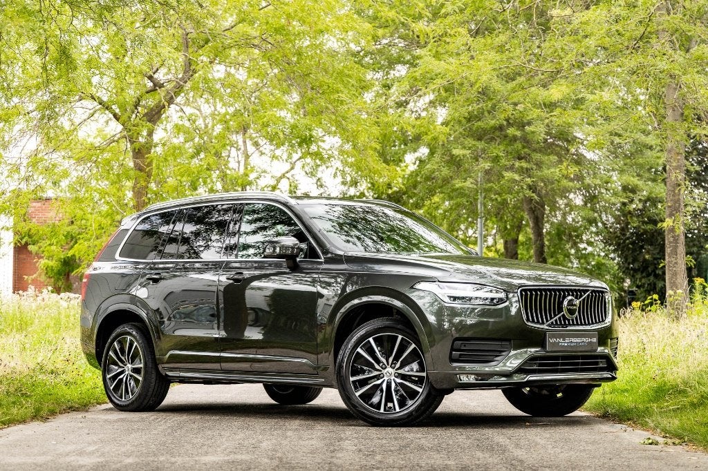 Volvo XC90 B5 4WD Momentum PRO * Camera * Trekhaak * BTW, Euro 6, 4 cilinders, 1969 cc, Leder
