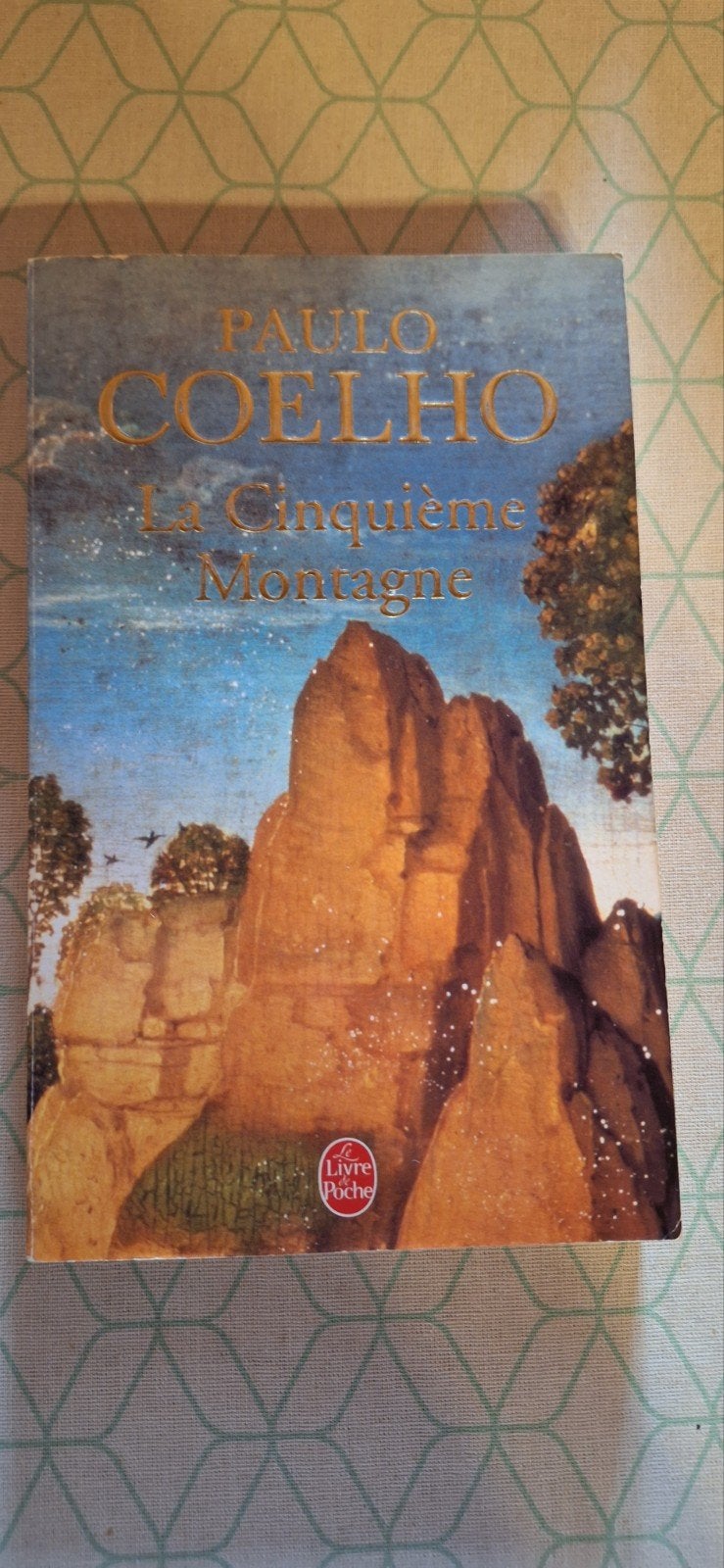 La cinquième montagne, Boeken, Ophalen