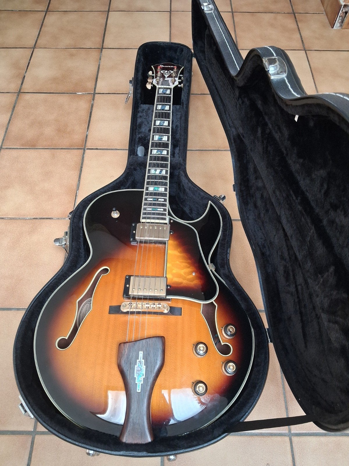 Ibanez LGB30 George Benton avec étui, Enlèvement, Comme neuf, Hollow body, Ibanez