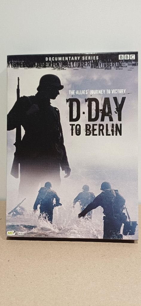 DVD - Dday to Berlin - WW2, CD & DVD, Enlèvement ou Envoi, Anglais, À partir de 16 ans, Guerre ou Policier