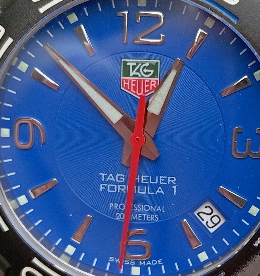 TAG HEUER FORMULA 1 WAC1112 PROFESSIONAL 200 MÈTRES, Montre-bracelet, Enlèvement ou Envoi, Acier, TAG Heuer