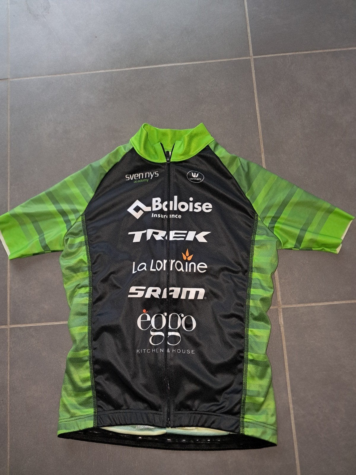 Fietsshirt sven nys academy 12j, Garçon ou Fille, Comme neuf, Vêtements de sport ou Maillots de bain, Enlèvement ou Envoi