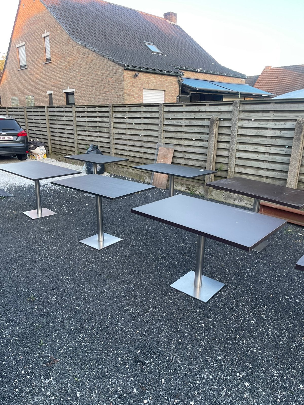 Horeca eetafels / eetfales, Ophalen, Zo goed als nieuw