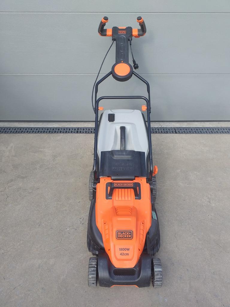 TE KOOP GRASMAAIER BLACK én DECKER 230V - 1800W - 42cm maaib, Tuin en Terras, Ophalen, Cirkelmaaier, Elektrische grasmaaier, Black & Decker