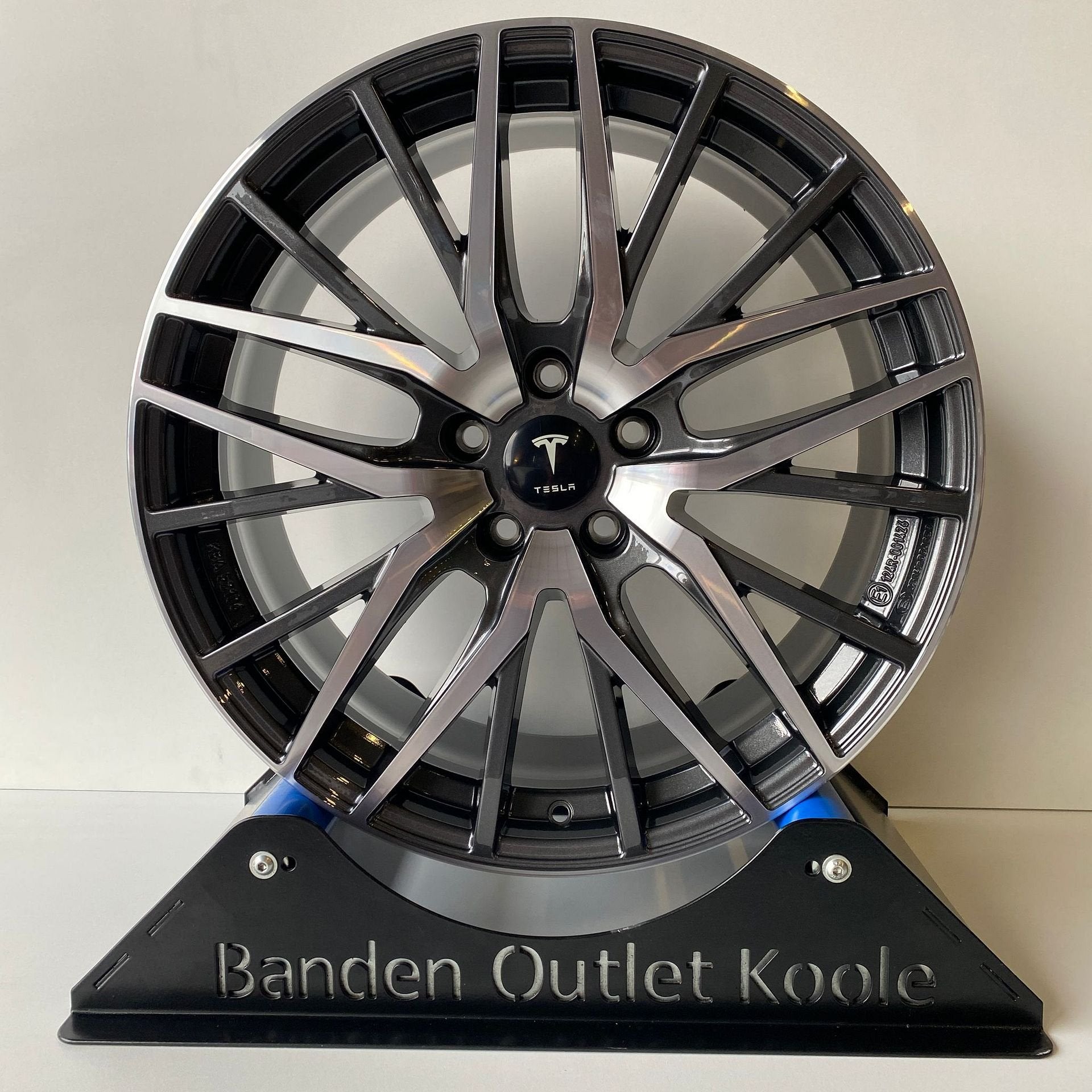 Tesla Model S AEZ Panama 265-40-20 5x120 20'' Velgen Set, Auto-onderdelen, Banden en Velgen, Velg(en), -, -, Nieuw