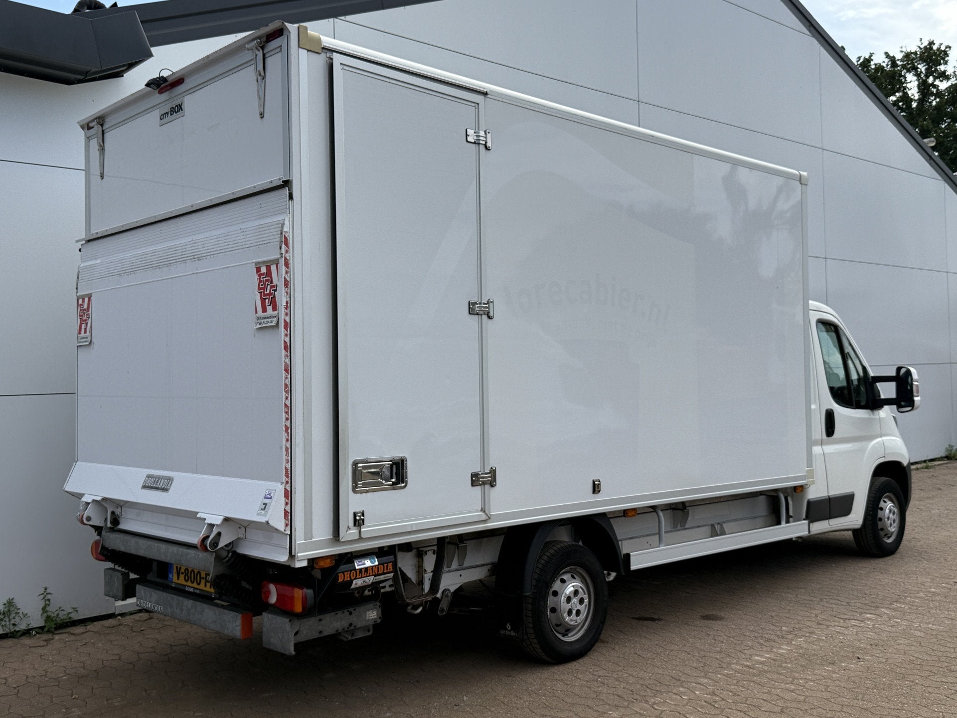 Peugeot Boxer 2.0 130PK Bakwagen Laadklep Navigatie Camera A, Auto's, Voorwielaandrijving, Gebruikt, 4 cilinders, 2500 kg