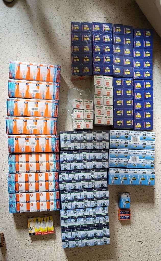 Lot de 250 ampoules neuves E27/E14 Philips Osram Leuci, 30 à 60 watts, Enlèvement, E27 (grand), Ampoule