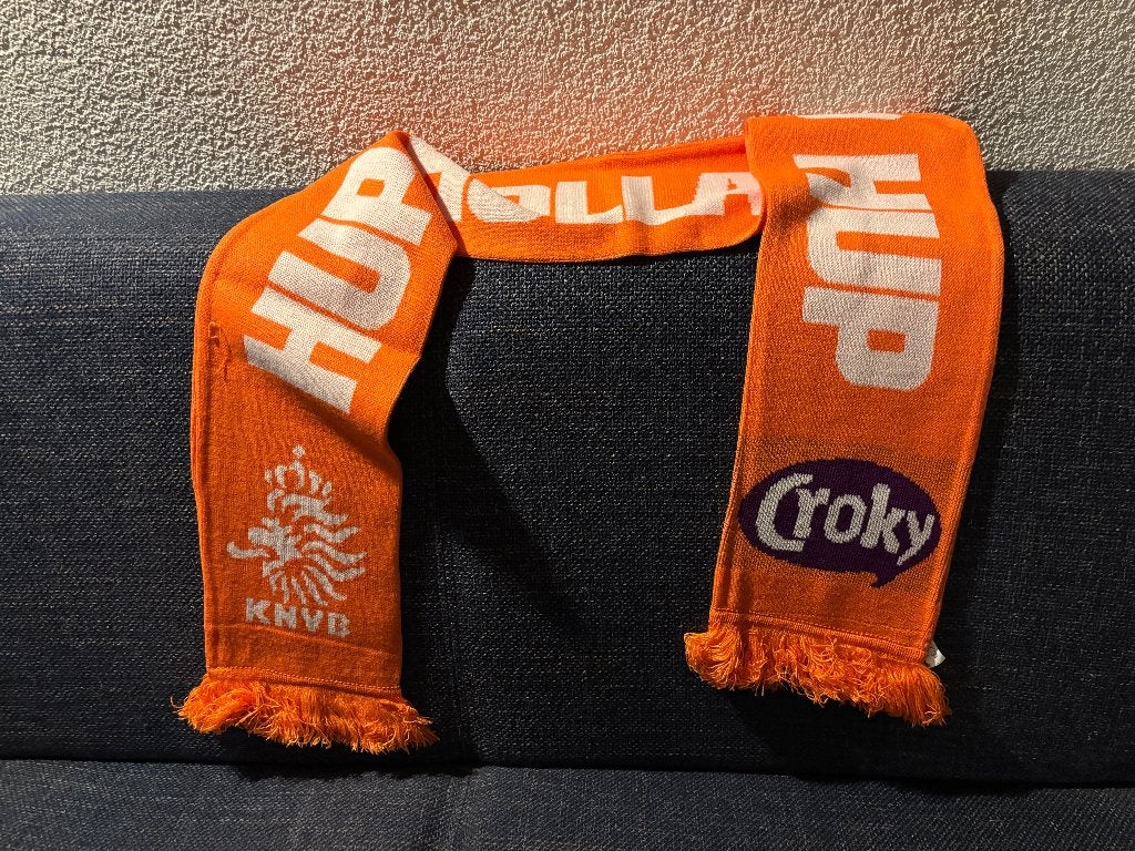 Oranje KNVB Croky acryl sjaal met franjes NIEUW, Croky KNVB, Ophalen of Verzenden, Nieuw, Sjaal