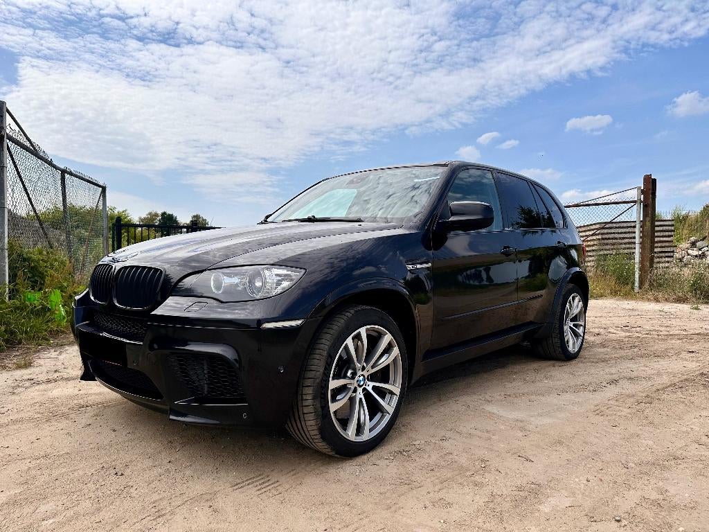 BMW X5M 4.4 V8 Biturbo *LICHTE VRACHT*, Auto's, 4395 cc, Zwart, Leder, Vierwielaandrijving