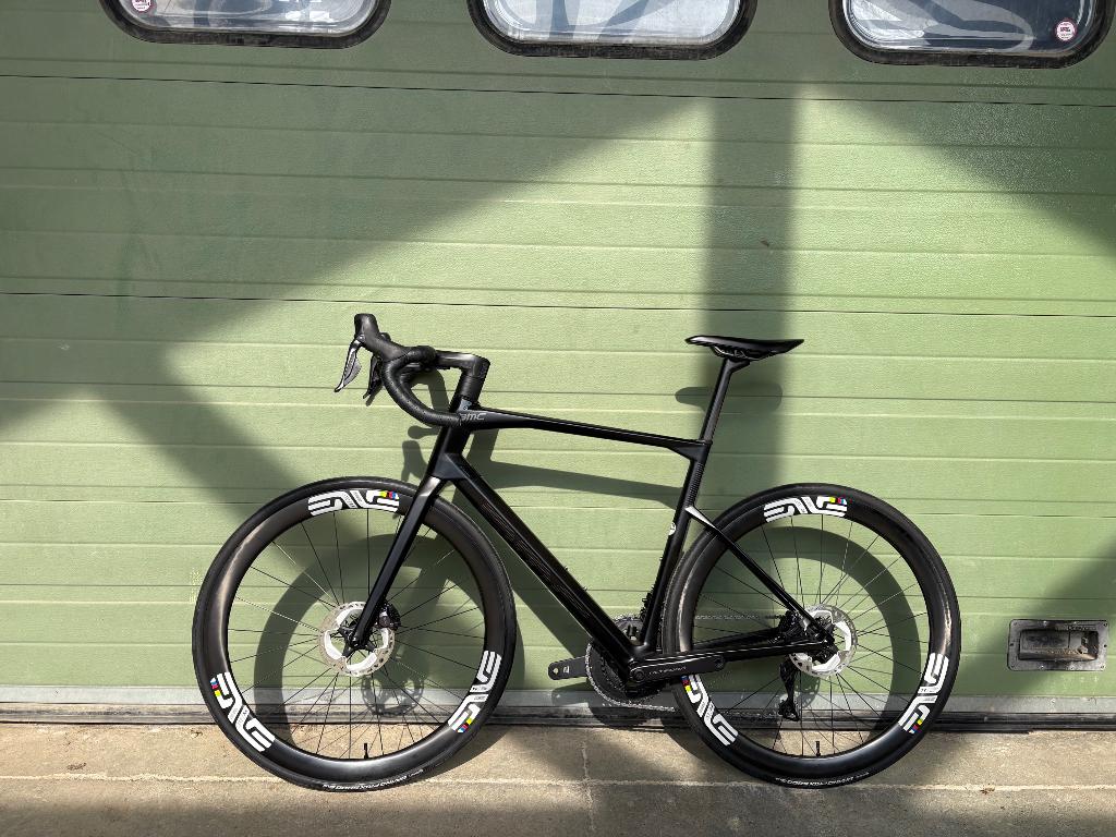 BMC Roadmachine 01 five, Fietsen en Brommers, Ophalen
