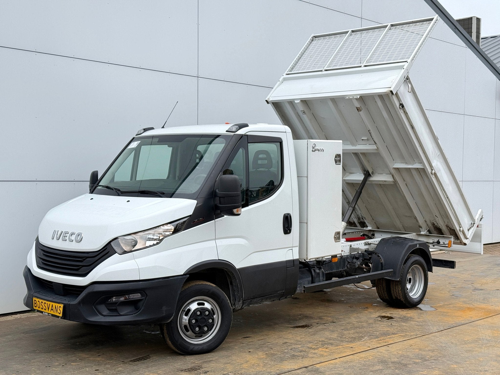 Iveco Daily 35C16 3.0 Kipper Dubbellucht L4 Airco Cruise Con, Auto's, Achterwielaandrijving, Gebruikt, Euro 6, Iveco