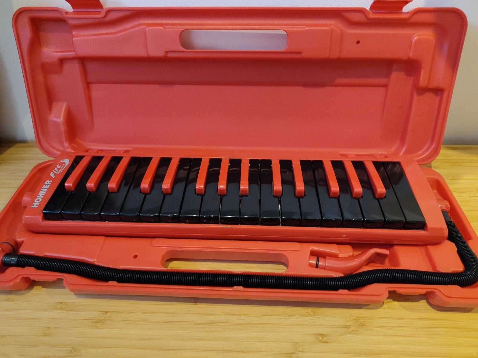 Melodica Hohner "Fire", Muziek en Instrumenten, Ophalen, Zo goed als nieuw