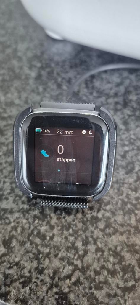 Fitbit Versa, Enlèvement