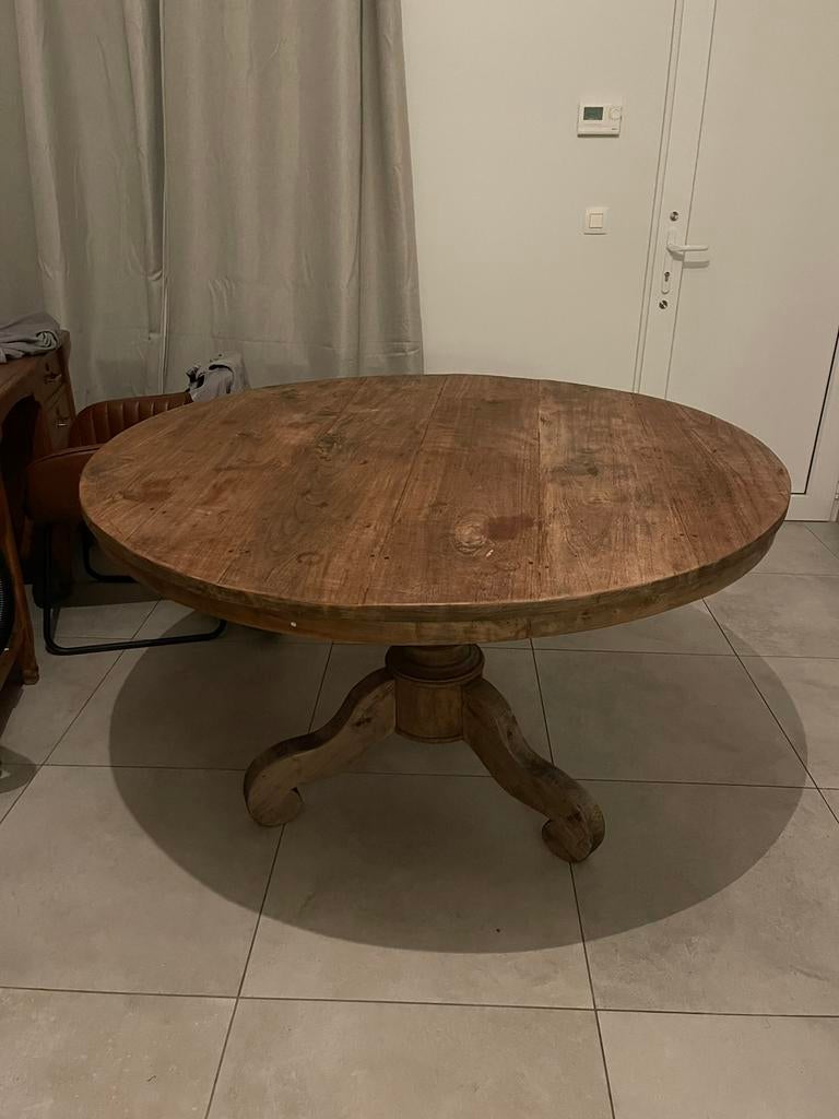 Hand gemaakte tafel van eik, Ophalen