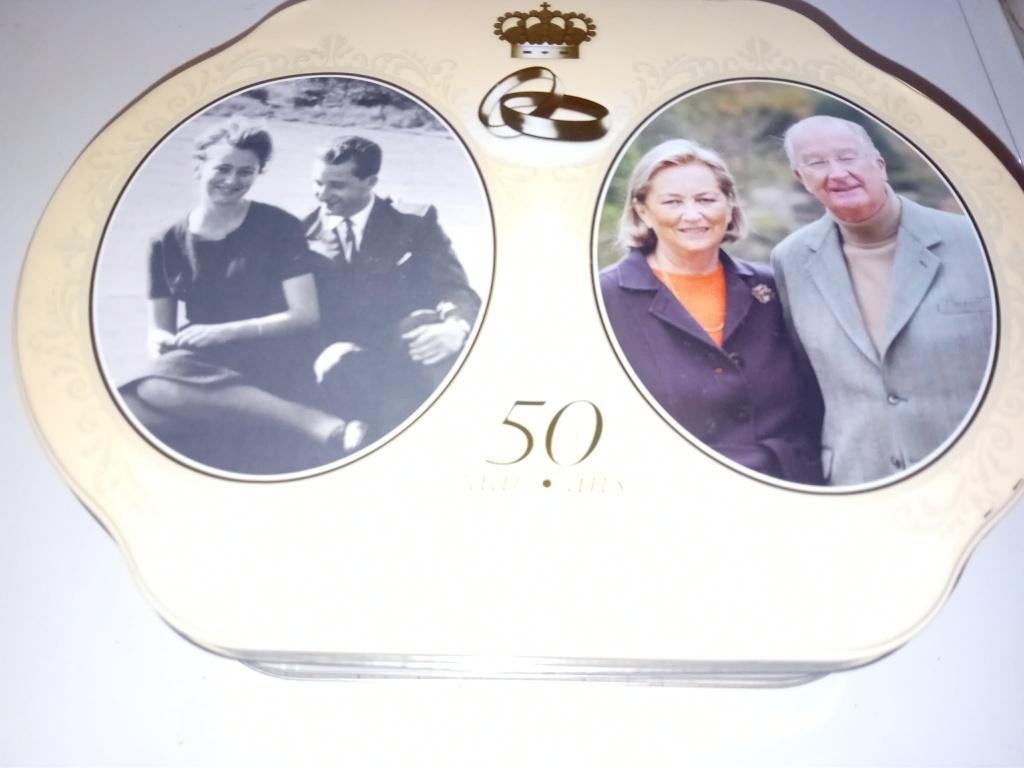boîte en fer blanc King Albert & Queen Paola, Collections, Enlèvement ou Envoi, Comme neuf, Autres types