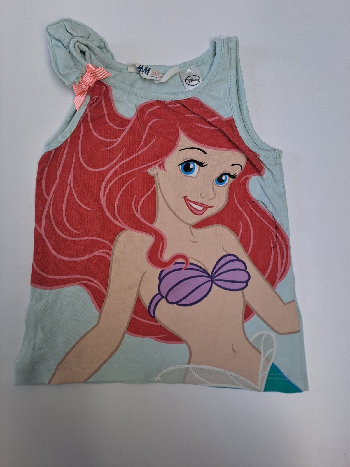 Mt 98-104 Lichtturquoise topje met de kleine zeemeermin, Kinderen en Baby's, Kinderkleding | Maat 98, Gebruikt, Meisje, H&M, Ophalen of Verzenden