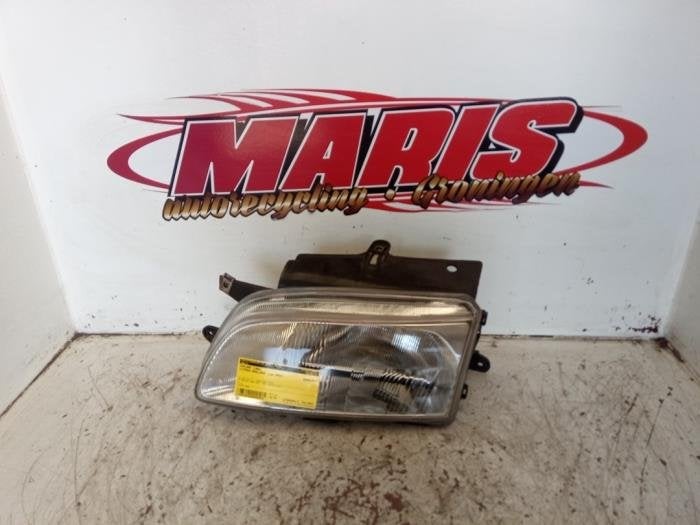 Phare gauche d'un Citroen Berlingo, Autos : Pièces & Accessoires, -, 3 mois de garantie, Utilisé, -