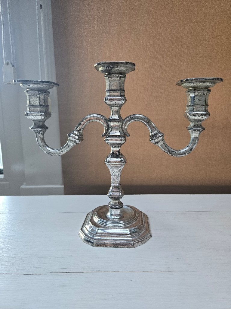 Nouveau chandelier en argent, Enlèvement, Utilisé