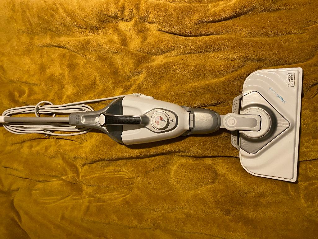 BLACK+DECKER 1600W Steam-mop met SteaMitt,, Ophalen, Zo goed als nieuw, Stoomreiniger