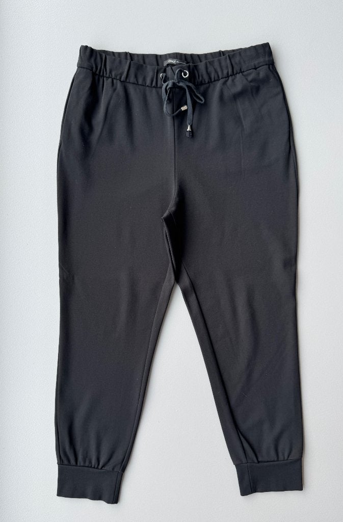 zwarte 'geklede' broek Only, jogging model, maat XL/32, Enlèvement ou Envoi, Neuf, Taille 46/48 (XL) ou plus grande
