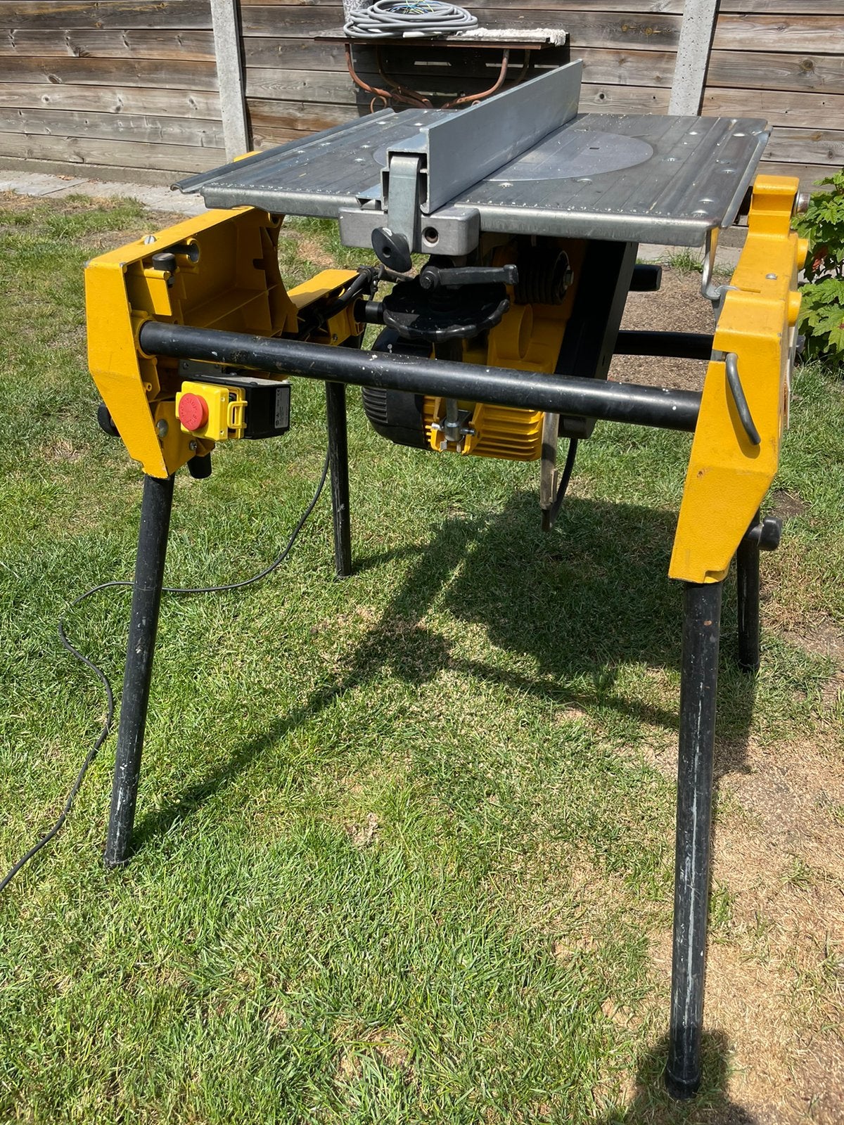 Dewalt tafelzaag, Doe-het-zelf en Bouw, Ophalen of Verzenden, Zo goed als nieuw