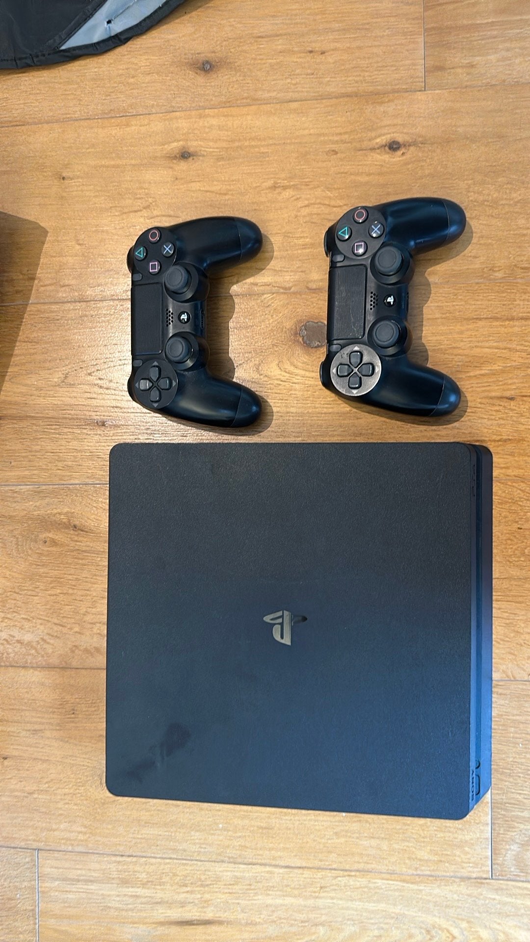 Ps4, Ophalen, Gebruikt, Met 2 controllers, 1 TB