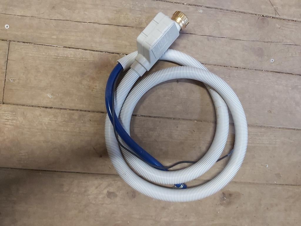 1 tuyau alimentation d'eau pour lave-vaisselle., Informatique & Logiciels, Pc & Câble réseau, Enlèvement