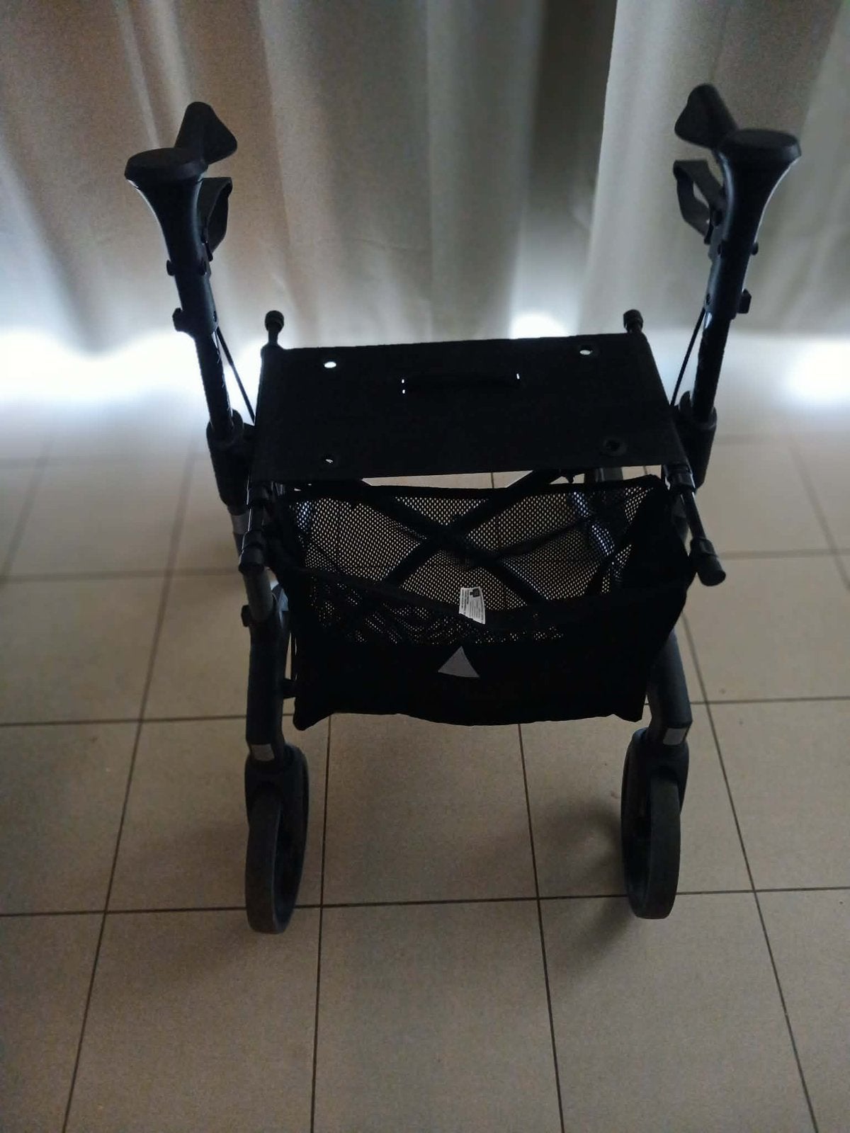 Rollator in zeer goede staat, Enlèvement, Comme neuf