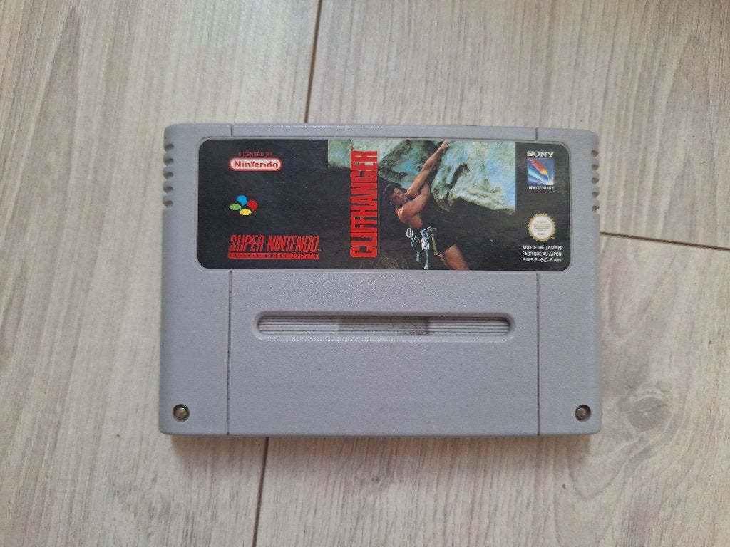 Cliffhanger pour Super Nintendo (SNES), Consoles de jeu & Jeux vidéo, Enlèvement ou Envoi, 2 joueurs, Comme neuf, À partir de 3 ans