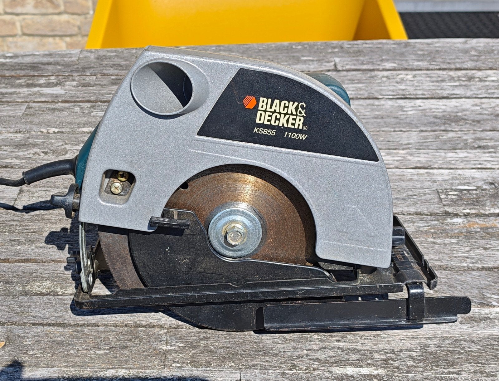 Krachtige Black & Decker KS855 Cirkelzaag (1100W), Doe-het-zelf en Bouw, Gereedschap | Zaagmachines, Ophalen, Gebruikt, Cirkelzaag