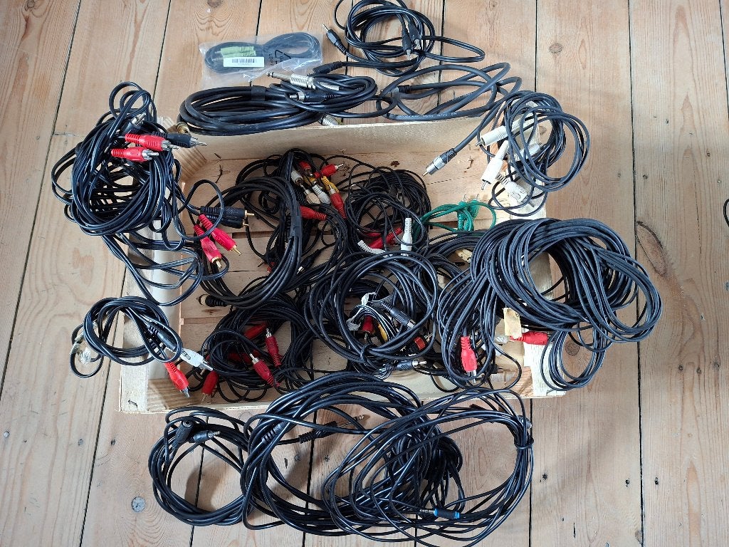 Set RCA-kabels, mini-aansluitingen en hoofdtelefoonverlenger, Ophalen of Verzenden, Gebruikt, Instrument