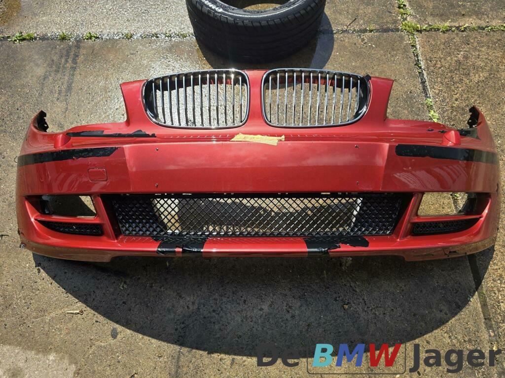 Voorbumper rood BMW 1-serie E82 E88 51110036080, Auto-onderdelen, Gebruikt, Voor, Ophalen of Verzenden, Bumper