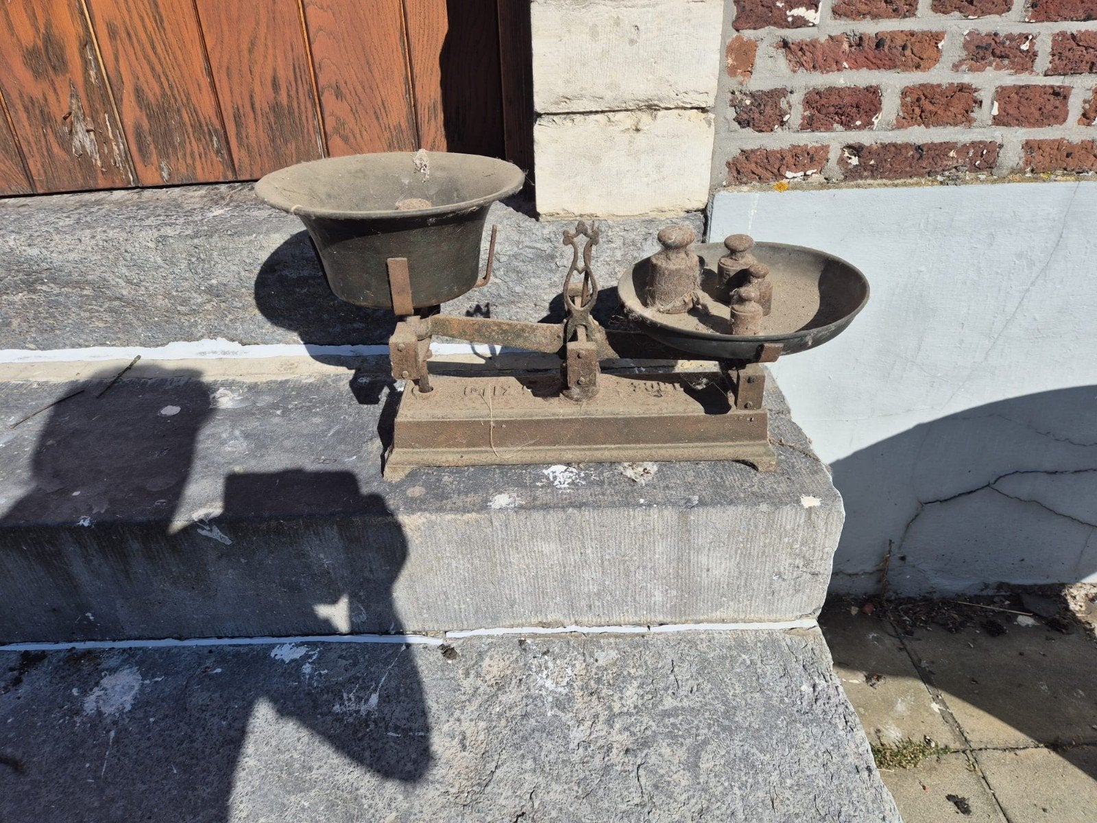 oude weegschaal, Ophalen
