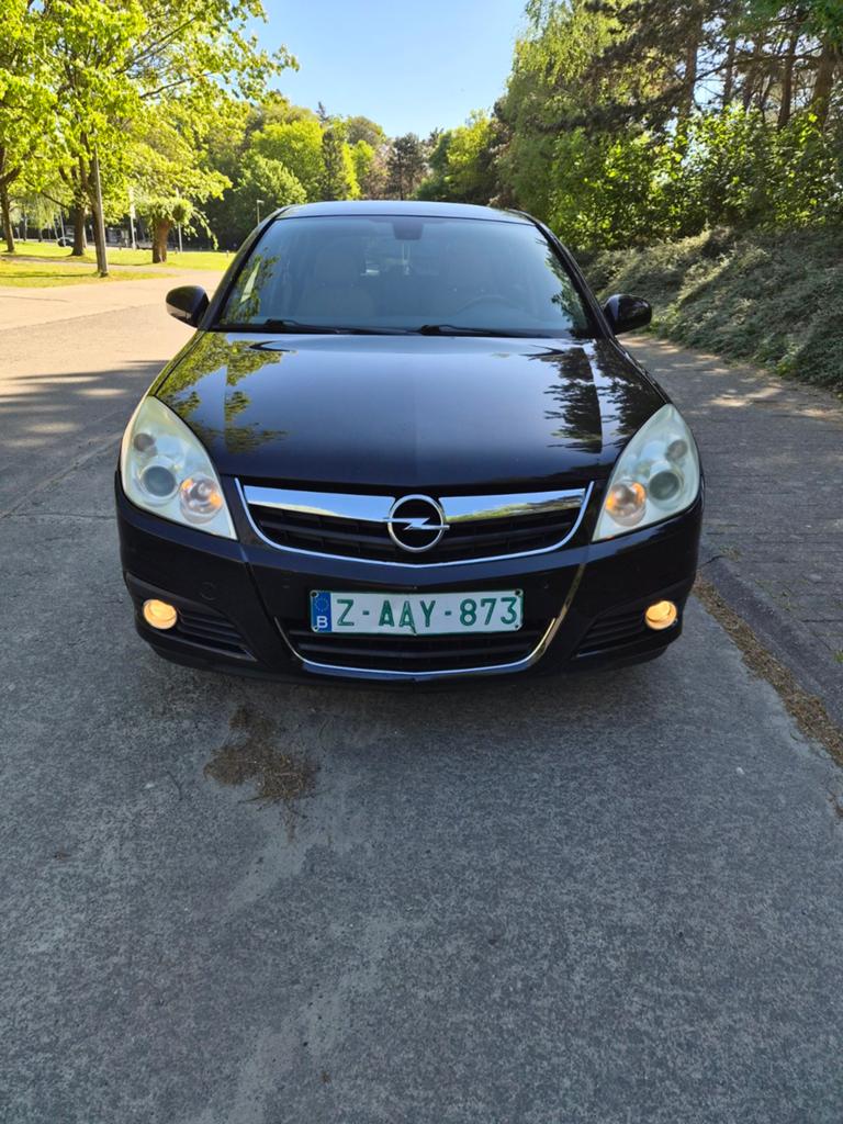 Opel Signum 1.9CDTI 150pk Automaat, Auto's, Opel, Automaat, Zwart, Bedrijf, Euro 4