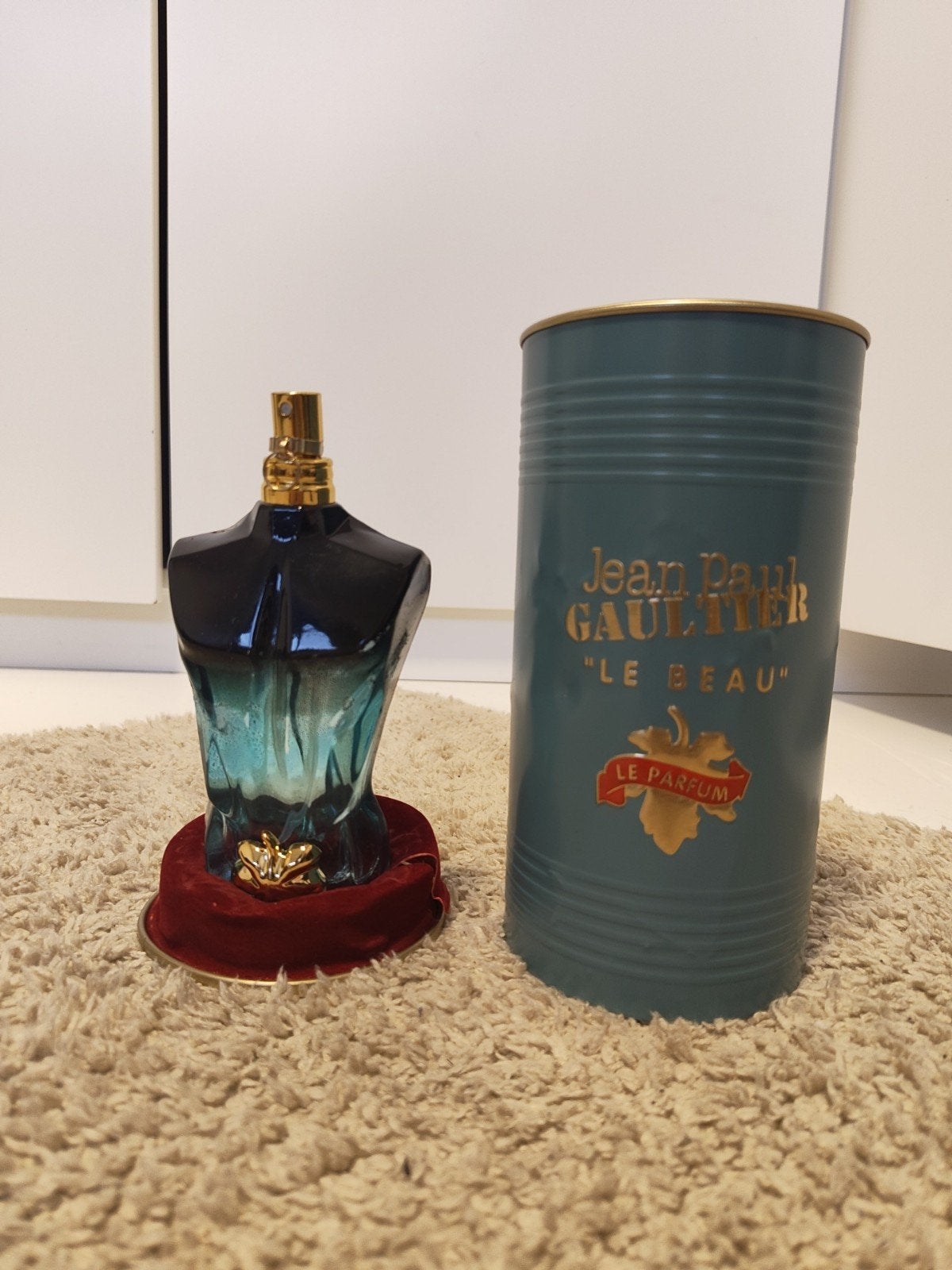 Jean Paul Gaultier Le Beau, Enlèvement, Comme neuf, Bouteille de parfum, Plein