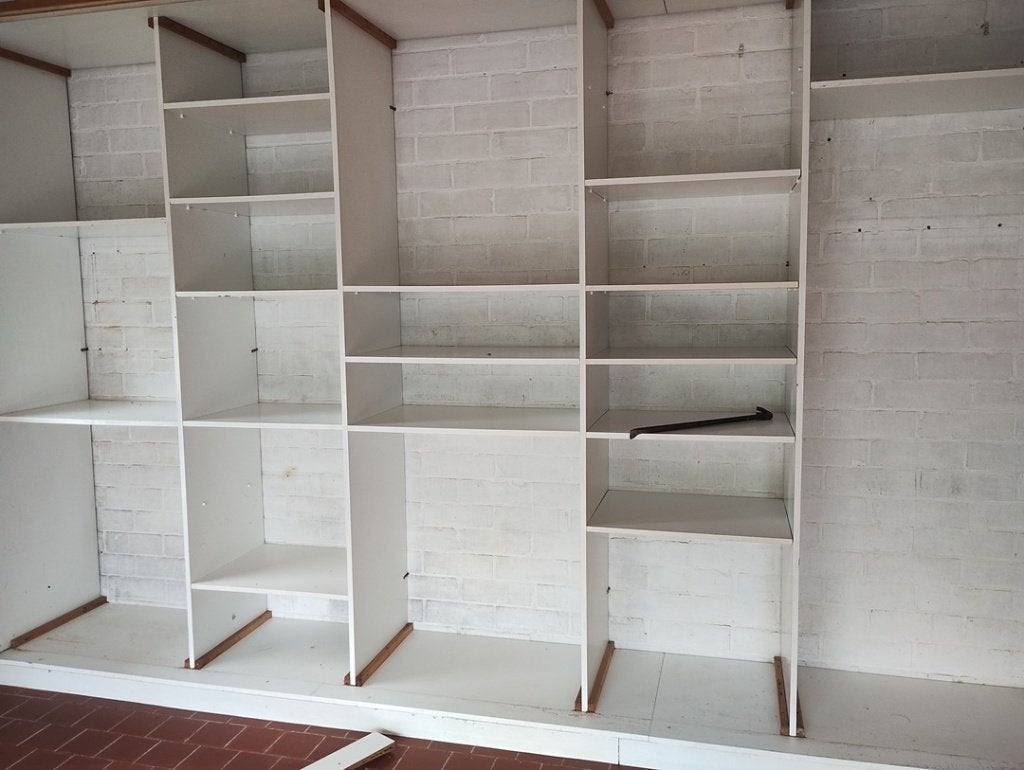 gratis afbraak schappen spaanplaat melanine wit 18mm, Enlèvement, Utilisé, Planche