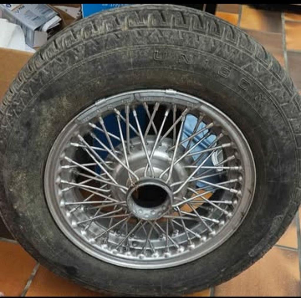 4 jantes à rayons 13” avec pneus 165/70 SR13 – ancêtre, Autos : Pièces & Accessoires, Pneus & Jantes, Pneu(s), 13 pouces, Enlèvement