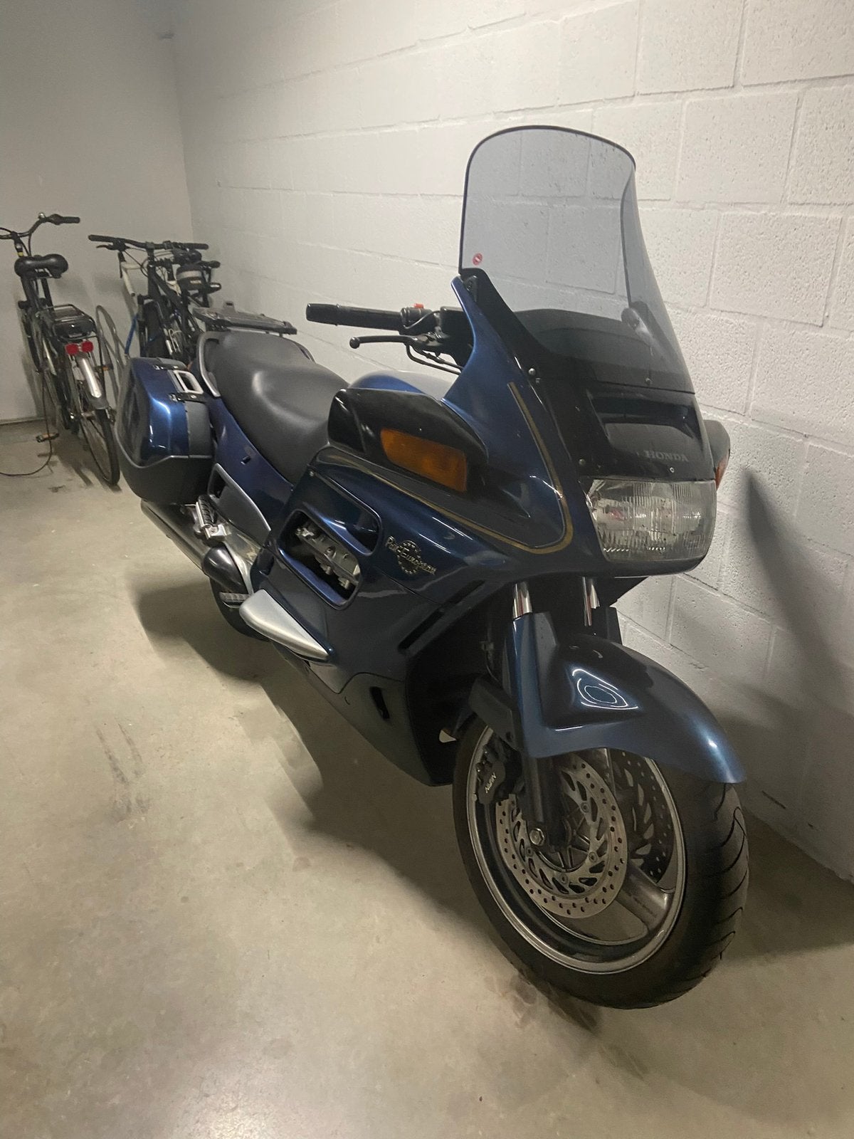 Rue paneuropéenne 1100, Motos, Permis Moto A, Tourisme, Occasion, Plus de 35 kW