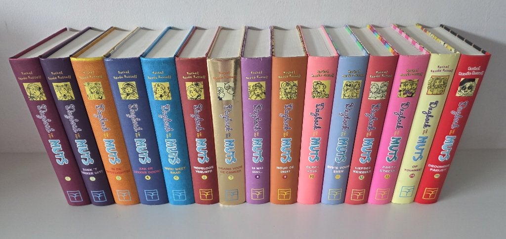 15 jeugdboeken : Dagboek van een Muts nr 1 tem 15, Ophalen of Verzenden