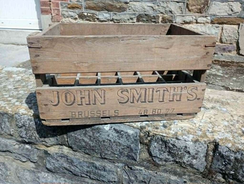 Brasserie bière ancien casier en bois John Smith's, Enlèvement, Utilisé, Autres types, Autres marques