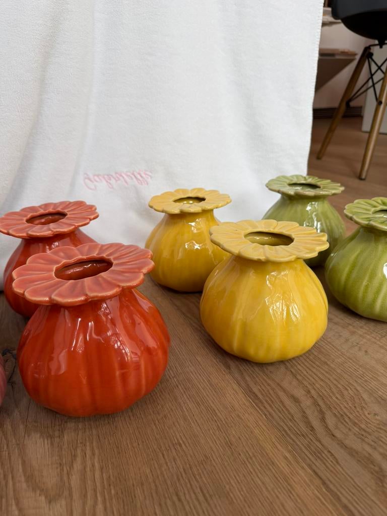 Kleurrijke bloemenvaasjes voor tafeldecoratie 8 stuks, Huis en Inrichting, Woonaccessoires | Vazen, Ophalen, Zo goed als nieuw