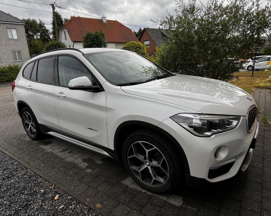 BMW X1 sDrive18d xLine 150 pk euro 6, Autos, X1, Achat, Capteur de stationnement, Diesel
