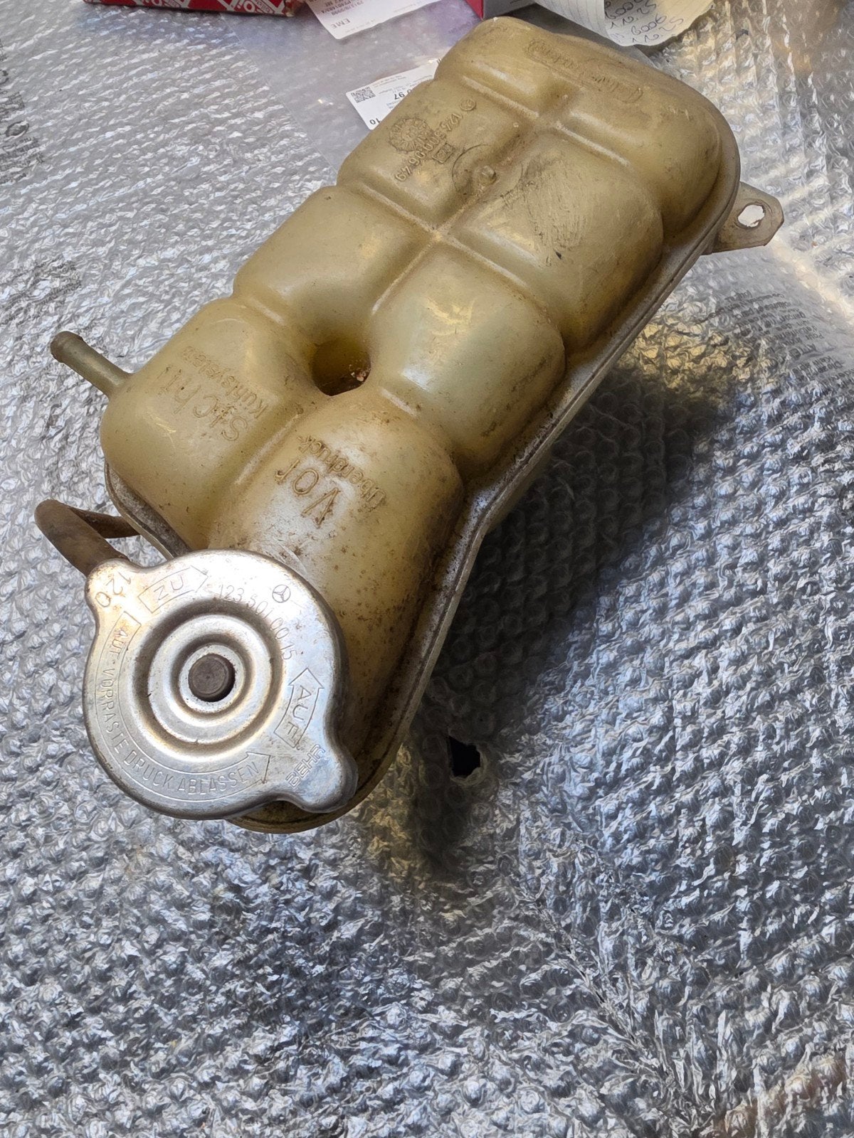 mercedes W124 reservoir, Ophalen of Verzenden