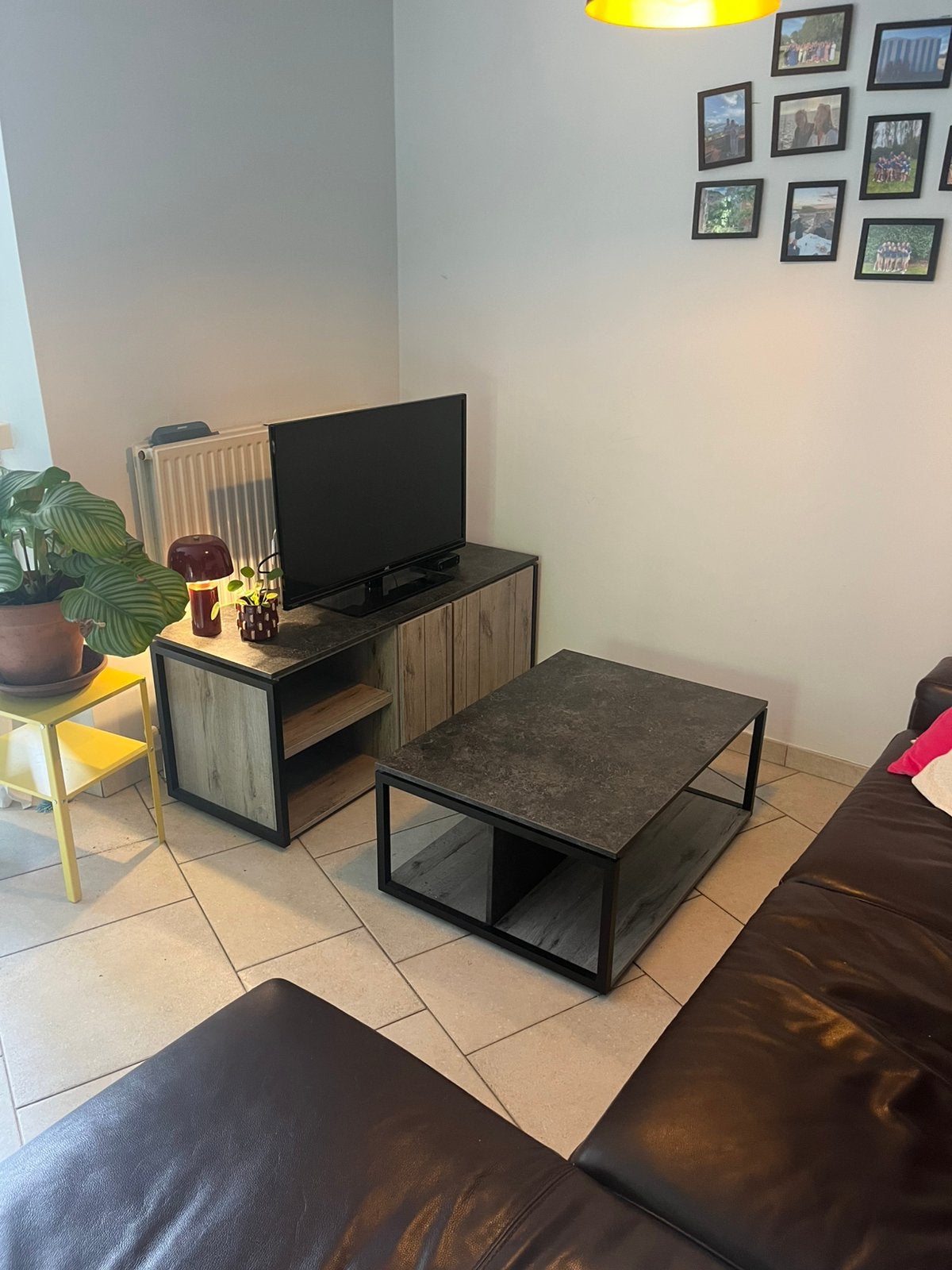Salontafel en tv-kastje, Ophalen