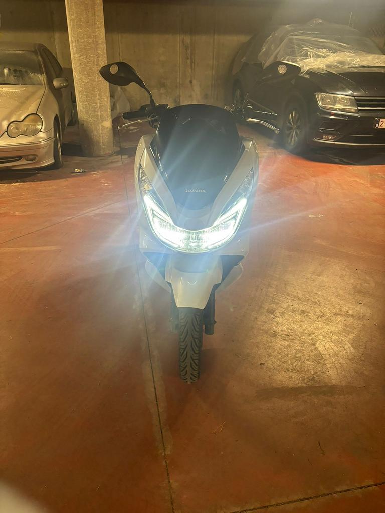Honda pcx 125 (1e hands) onderhoudsboekje, Motos, Particulier