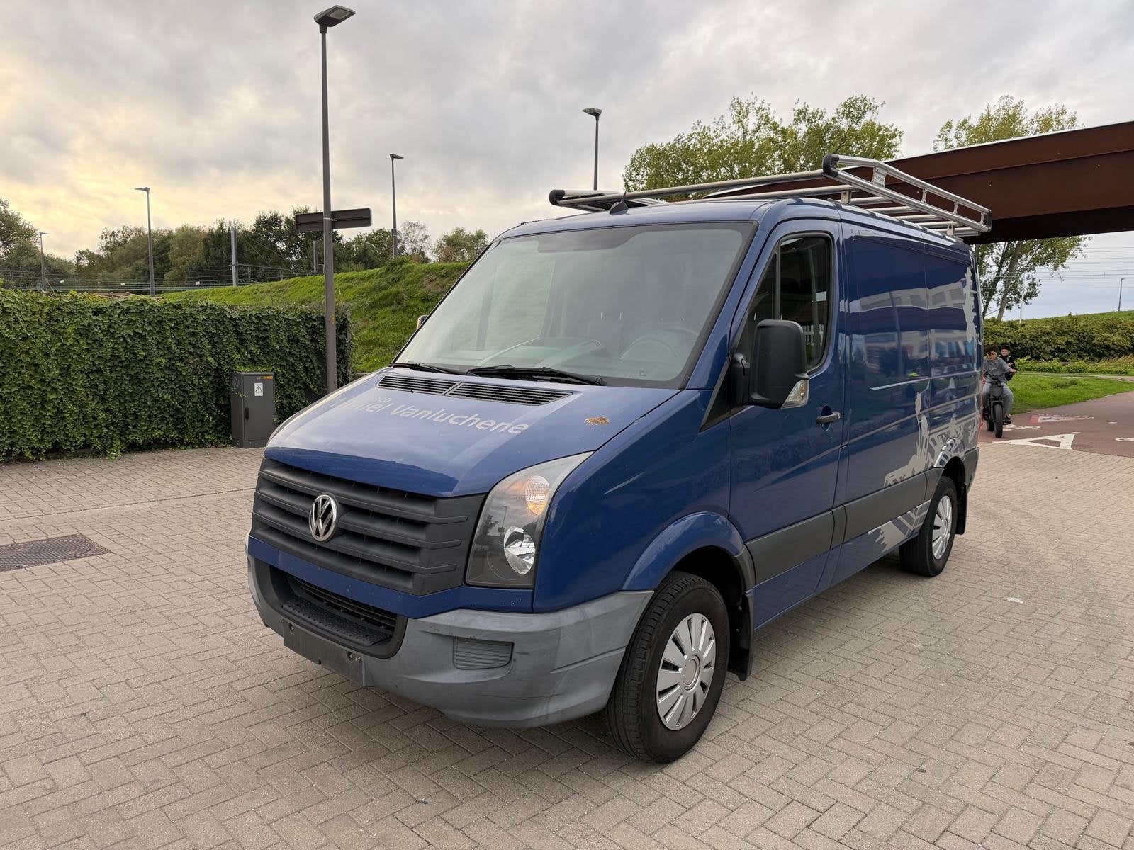 VOLKSWAGEN CRAFTER 2.0TDI BJ2012 EURO5 AIRCO BAGAGEDRAGER, 100 kW, Euro 5, 4 portes, Noir