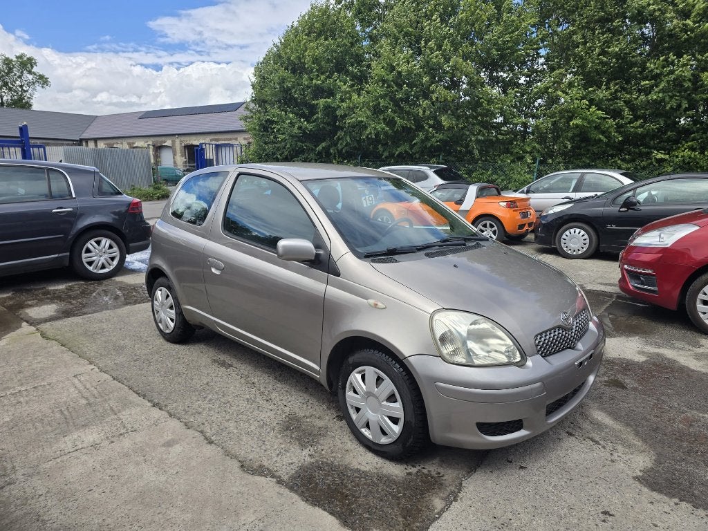 Toyota yaris 1000cc essence 2005 204000km ve clim GARANTIE, Auto's, Voorwielaandrijving, Stof, Zwart, 48 kW