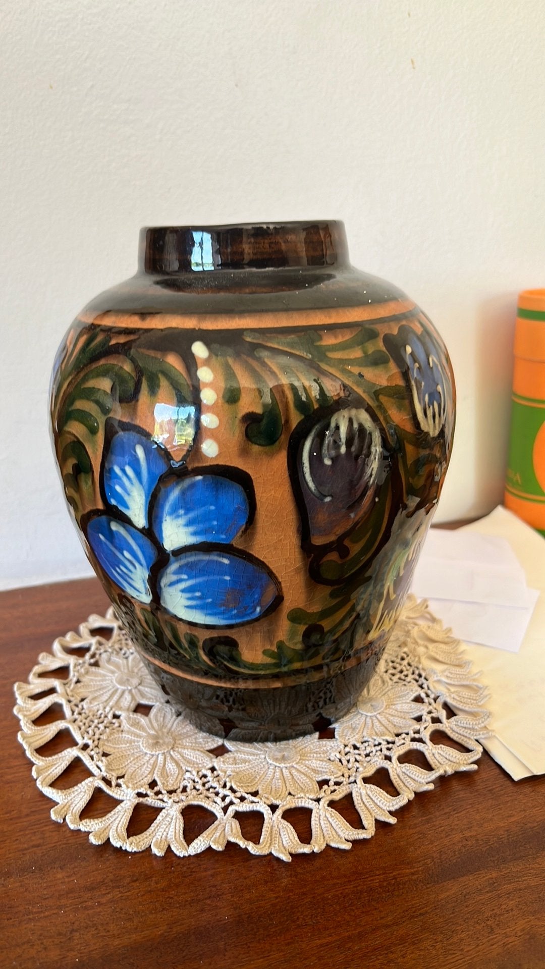 Vase terre cuite, Enlèvement